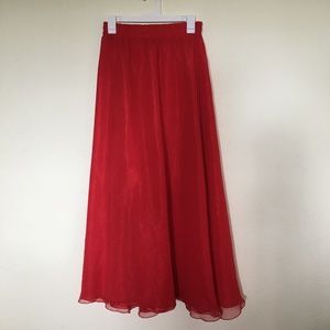 Pretty scarlet red maxi organza skirt. Size S/M